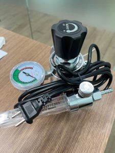 Bộ điều chỉnh lưu lượng CO2 KV-194CR có gia nhiệt Bộ điều chỉnh lưu lượng CO2 có gia nhiệt bằng điện KV-194CR
